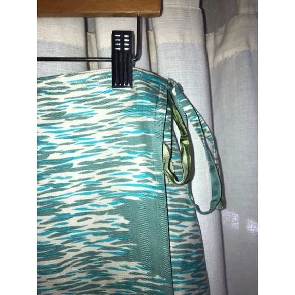 Vintage Silk Hawaiian Shirt & Wrap Skirt Size 6 - Picture 8 of 10